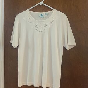 Spring Harbor Collections White Short Sleeve Top